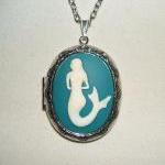MERMAID CAMEO Necklace Lock..