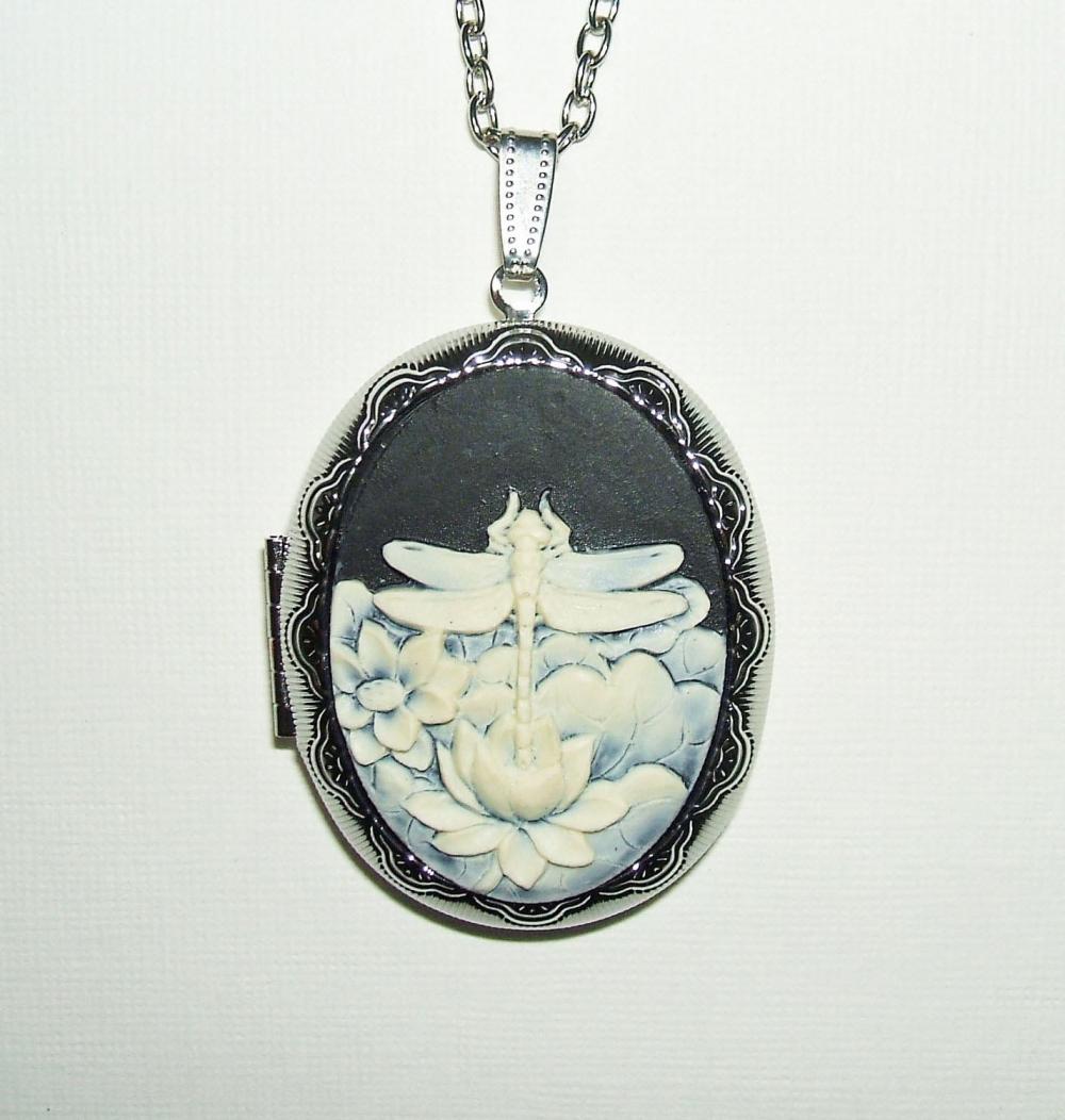 DRAGONFLY CAMEO Necklace Locket Pendant Dragon Fly On Lotus Flowers